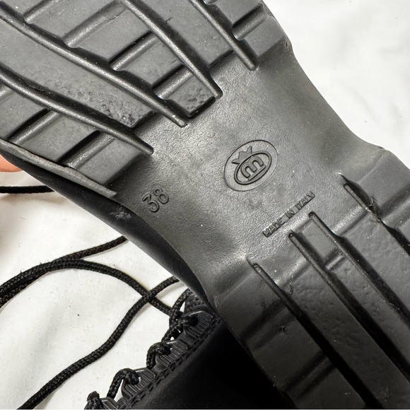 Italian Black Leather Combat Chunky Boots Lace-Up  7.5 38 Goth Grunge Biker Fall - Picture 9 of 11